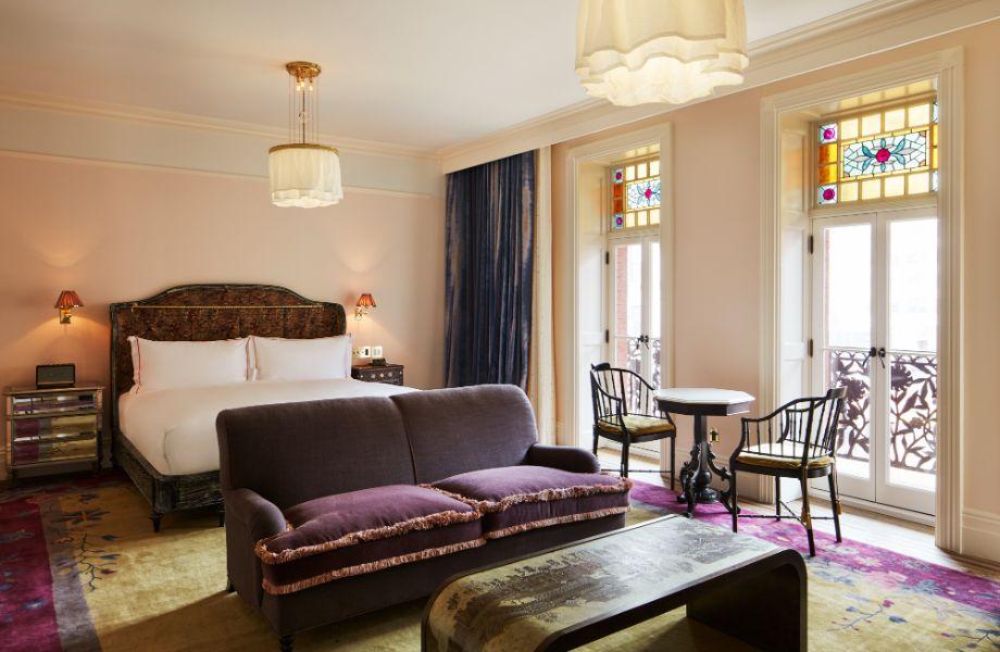 Hotel Chelsea_room_AnnieSchlechter